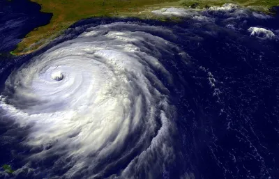 Florida - Hurricane Frances Approaching (2004)