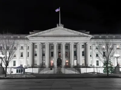 Neoclassical United States Treasury building in Washington, D.C.