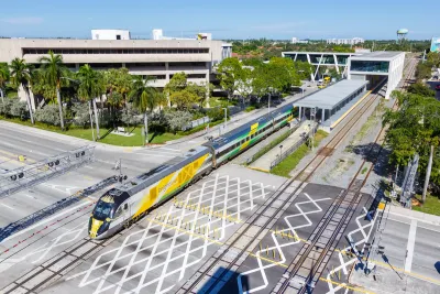 A Brightline train leaving the Fort Lauderdale Station.