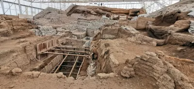 Çatalhöyük, 7400 BC, Konya, Turkey
