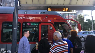 720 Bus at Vermont and Wilshire