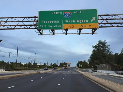 View east along Maryland State Route 927 (Montrose Road) at Interstate 270 (Washington National Pike) in Potomac, Montgomery Cou
