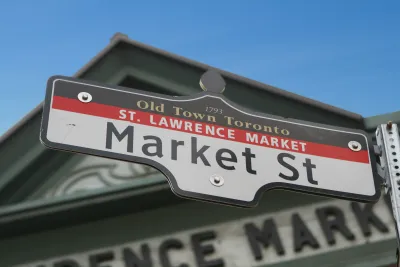 A street sign reads Old Town Toronto, St. Lawrence Market, Market Street