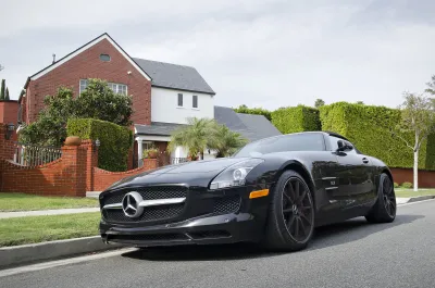 Mercedes Benz Suburbs