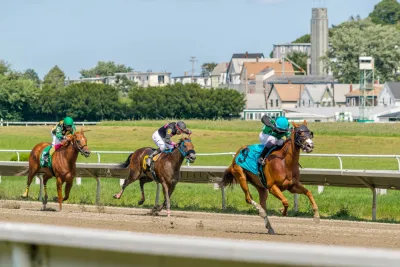Massachusetts Thoroughbred Racing