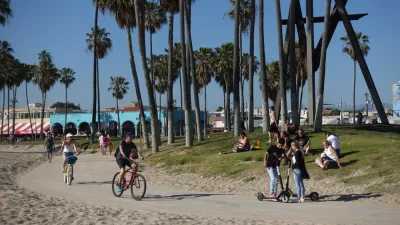 Venice Beach Pedestrian and Bike Path