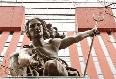 Portland Statue