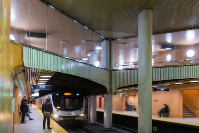 Dupont Station, Toronto