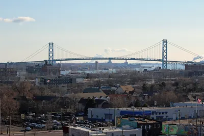 Detroit Bridge