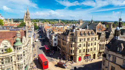 Streets and buildings in historic Oxford, England.