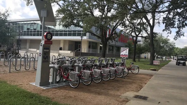 Houston BCycle bike share station full of bikes at University of Houston