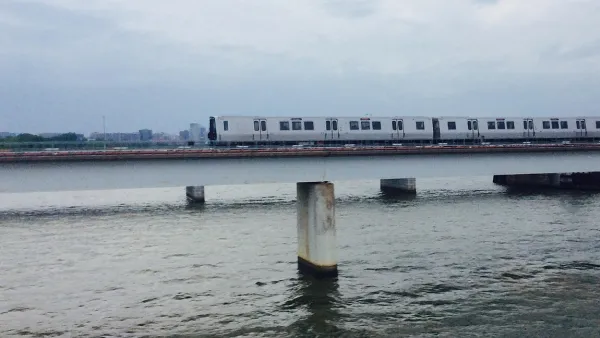 7000-Series Train