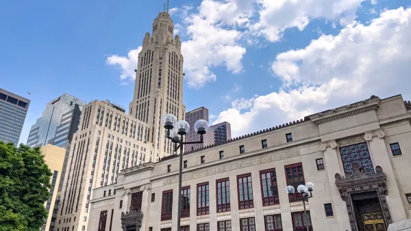Looking up at Columbus, Ohio city hall building