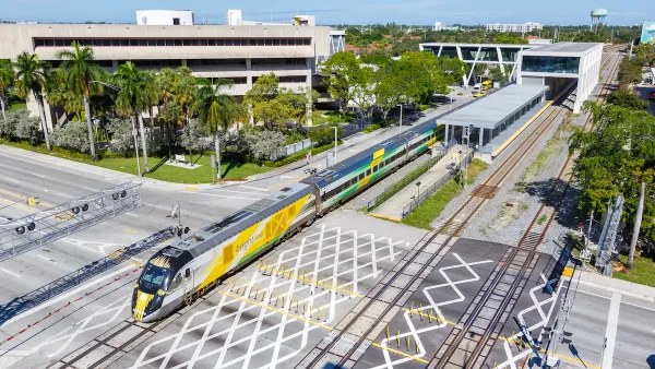 A Brightline train leaving the Fort Lauderdale Station.