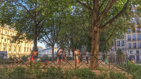 Place Dauphine in Paris