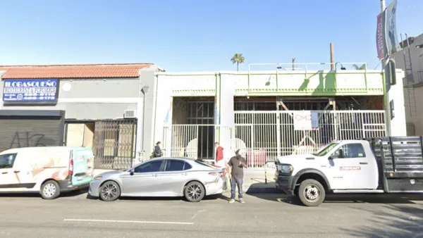 Google street view of single-story storefronts in Los Angeles