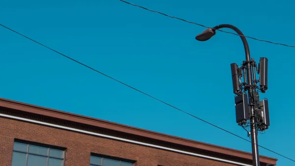 Small cell antenna
