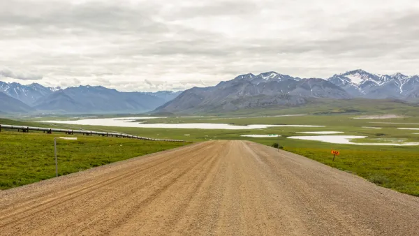 Dalton highway and Trans-Alaska Pipeline
