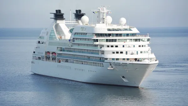 Cruise Ship