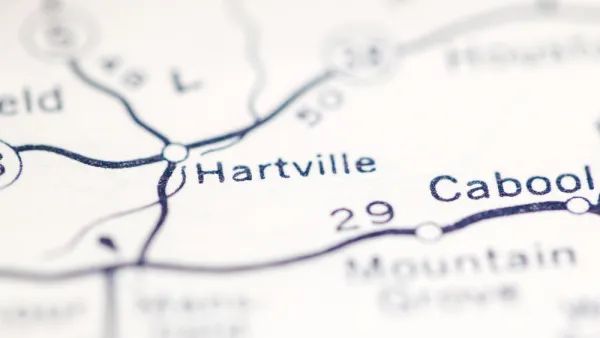A map showing the location of Hartville, Missouri.