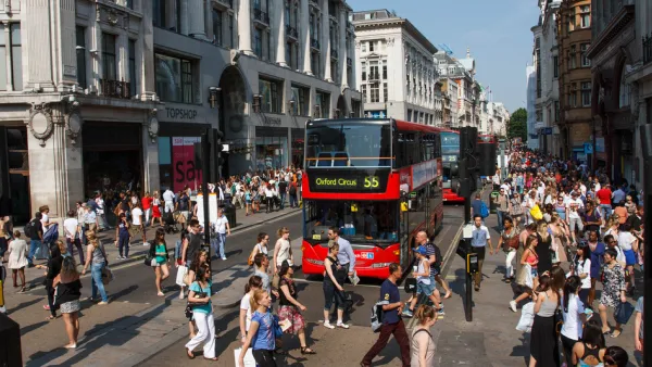 London Crowded Street