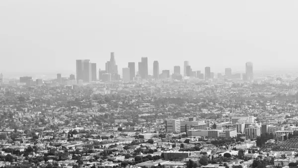 Los Angeles Smog Skyline Zoom