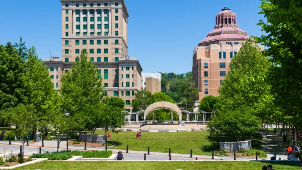 View of green lawn and Buncombe County courthouse in Asheville, North Carolina