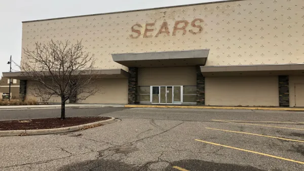 Vacant Sears in suburban mall