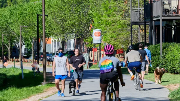 Pedestrians and people on bikes on Atlanta BeltLine multiuse trail