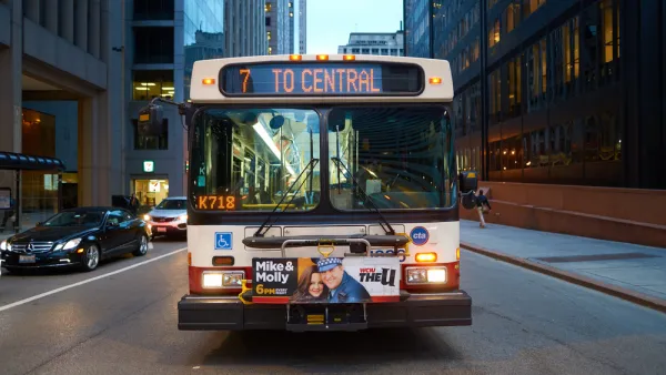 7 Bus Chicago CTA